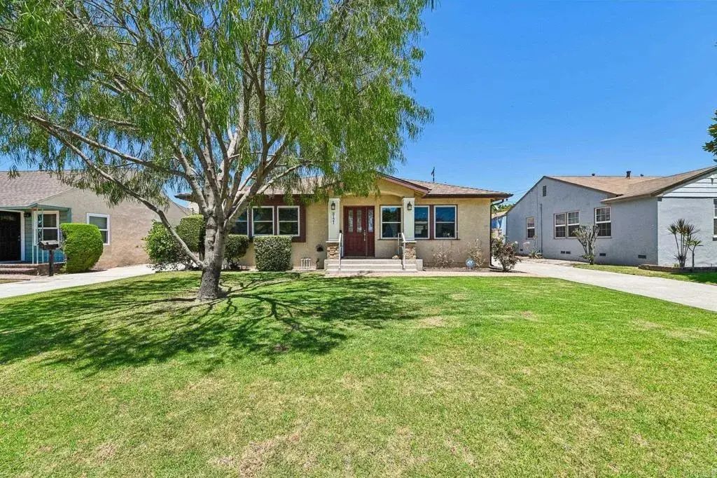 8121 Adoree, Downey