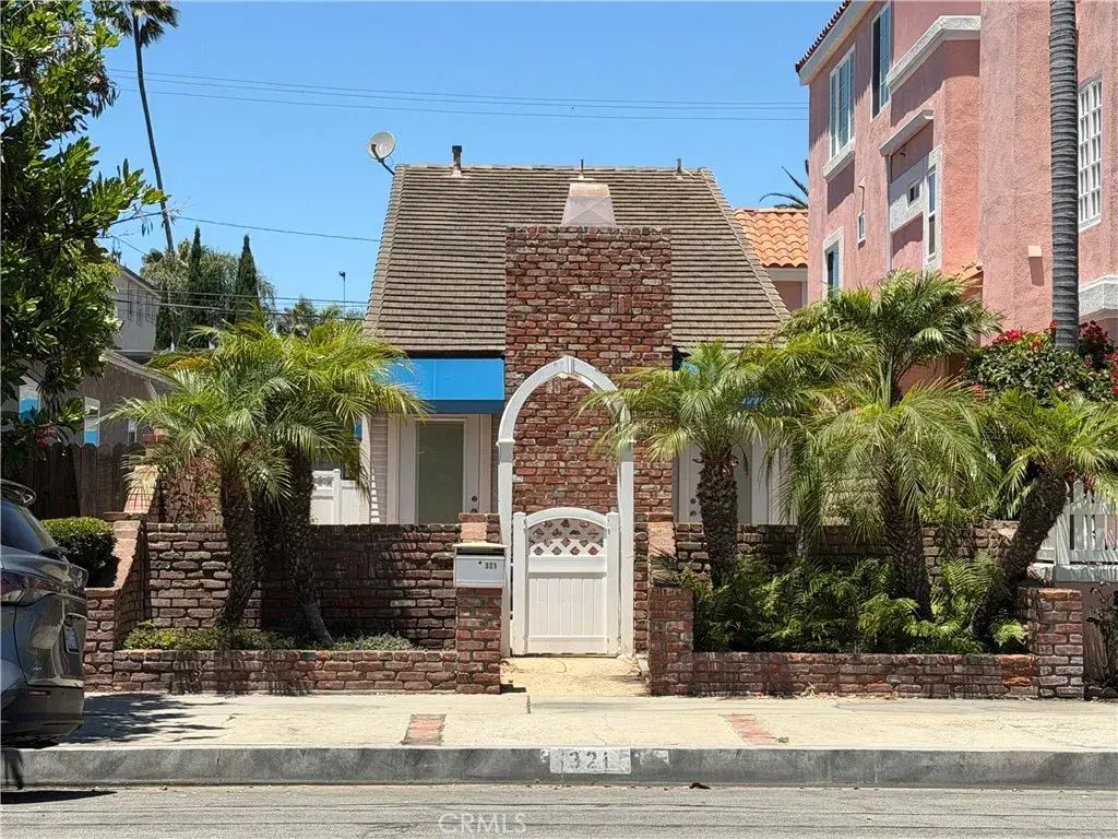321 8th, Huntington Beach