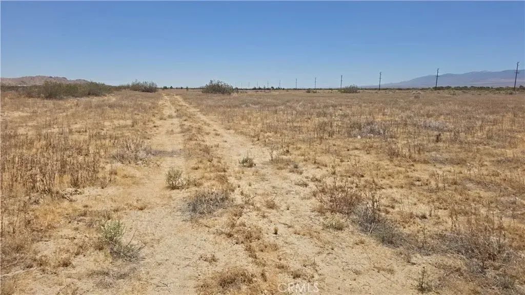 Q6 Vac Nog Avenue # Vic 11, Sun Village