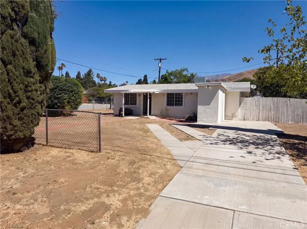 415 E Indian School, Banning