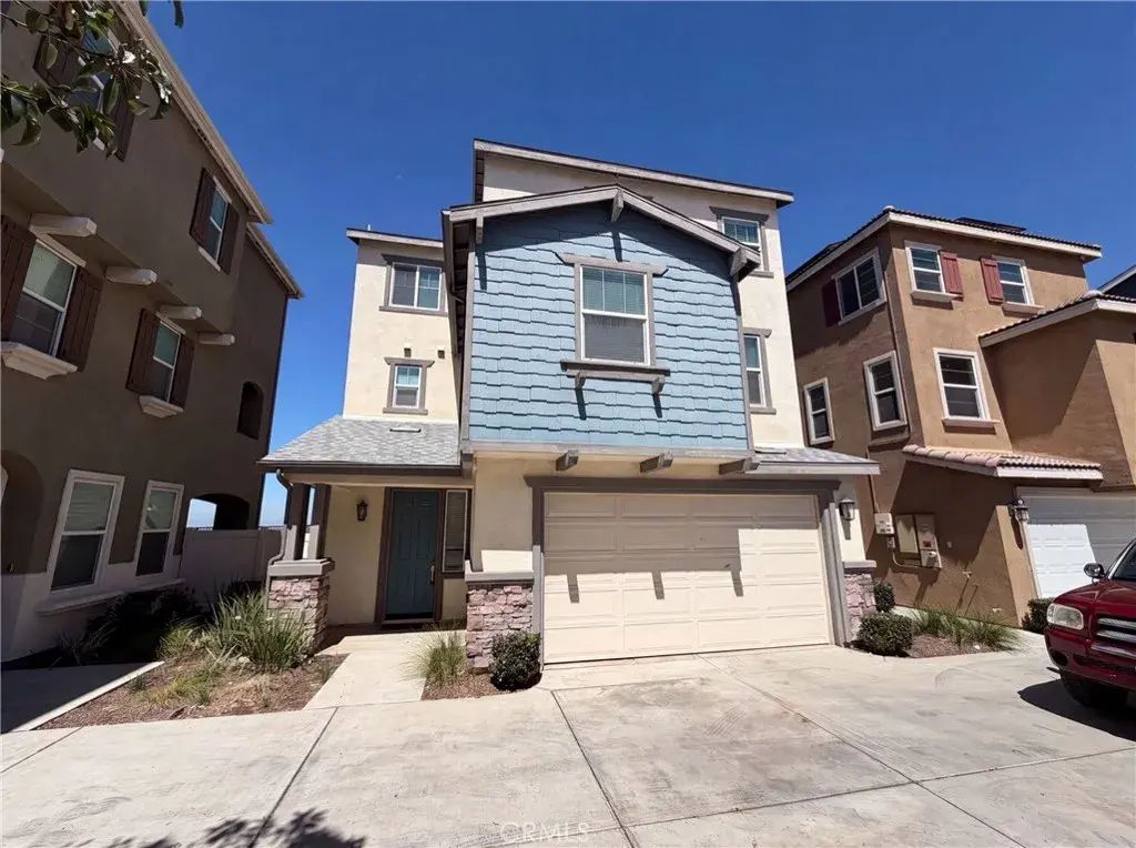 3885 Iron Mountain, Jurupa Valley