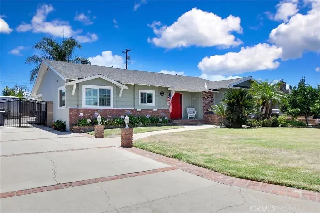 510 Fernshaw, La Verne