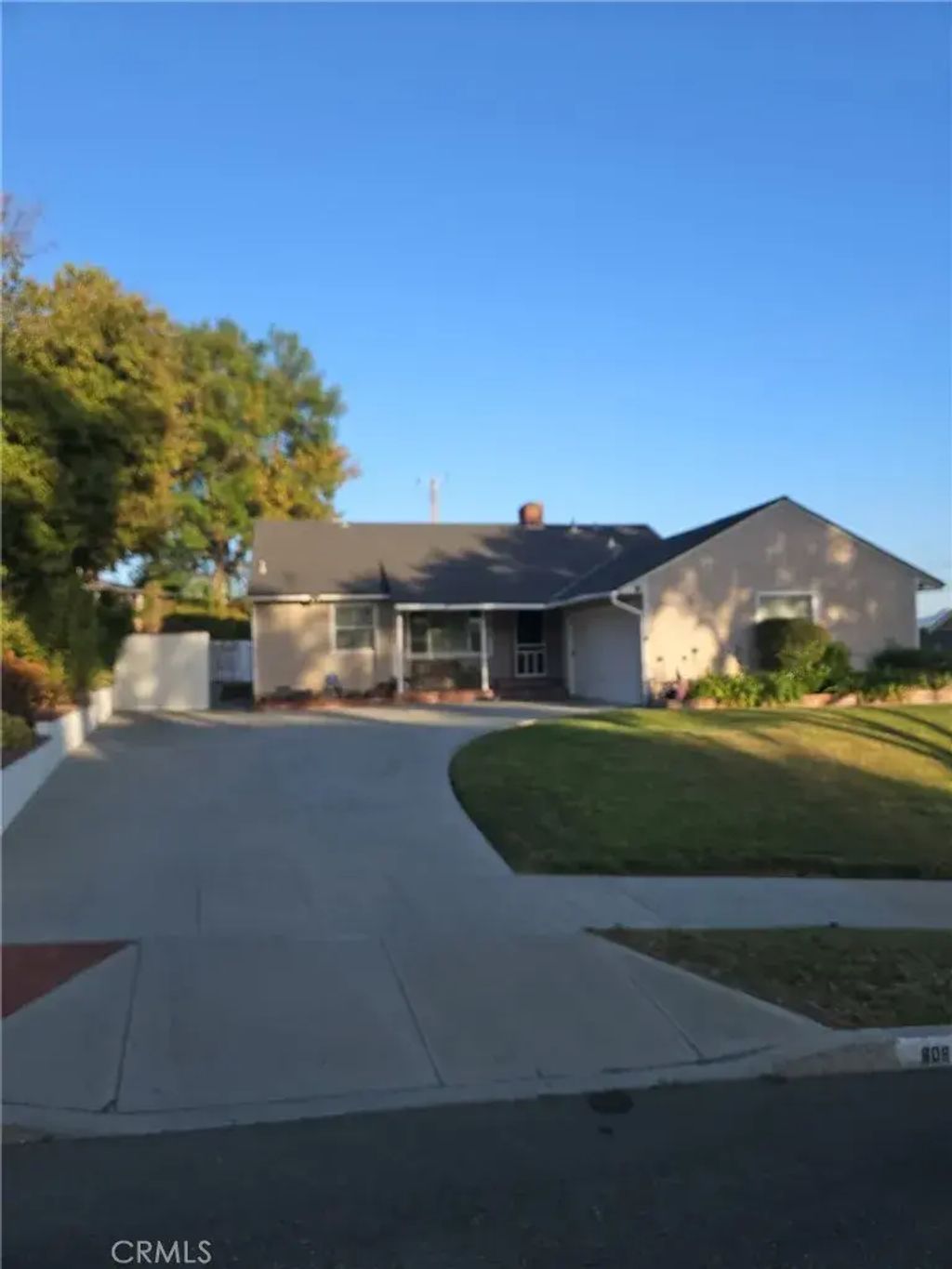 806 Stanford, Burbank