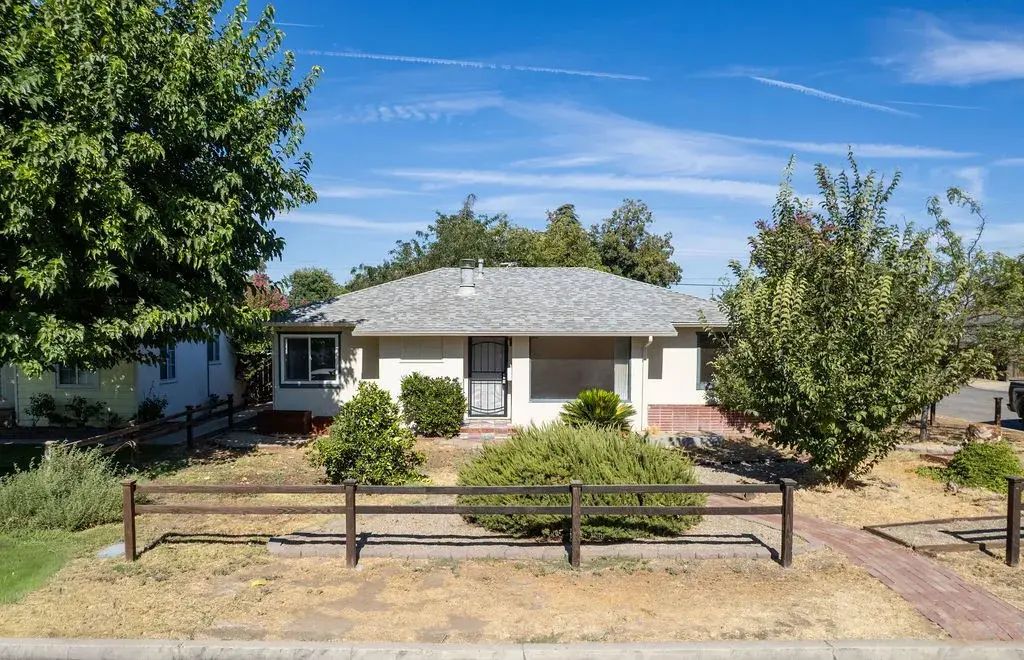 326 Olive, Bakersfield