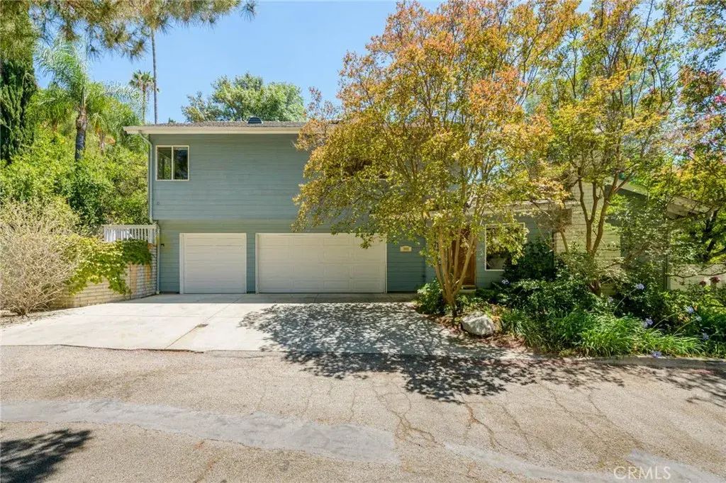5065 Casa Drive, Tarzana