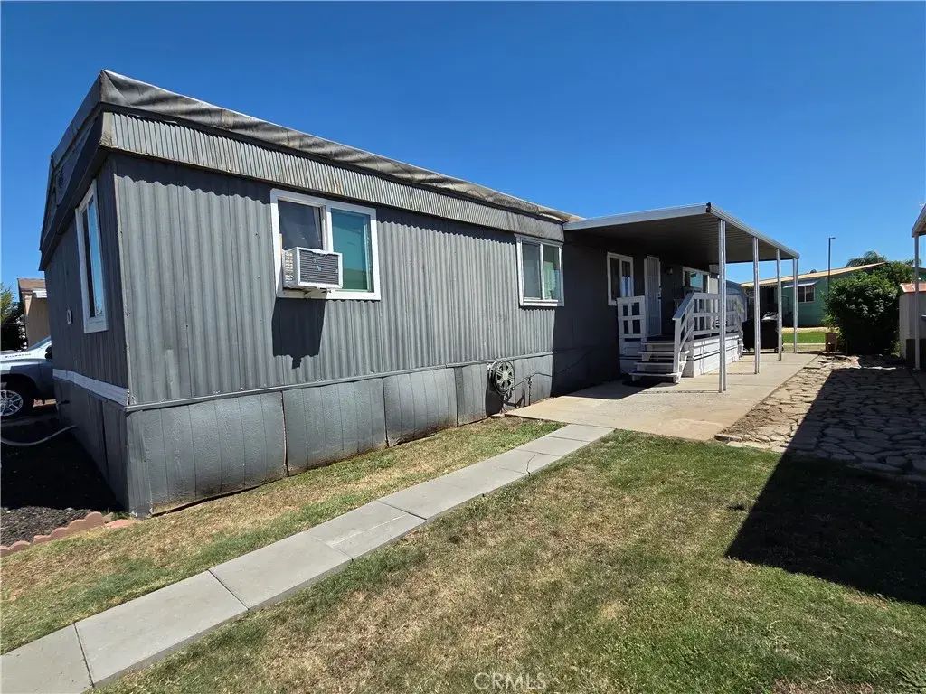 2499 E Gerard 153, Merced