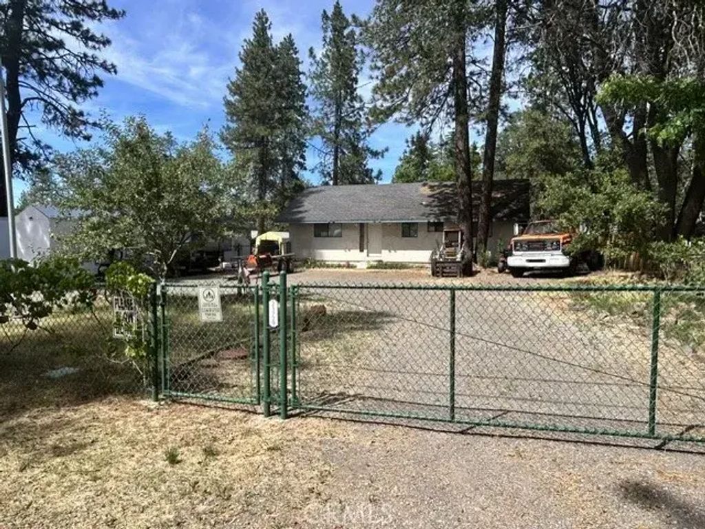 21729 2nd, Burney