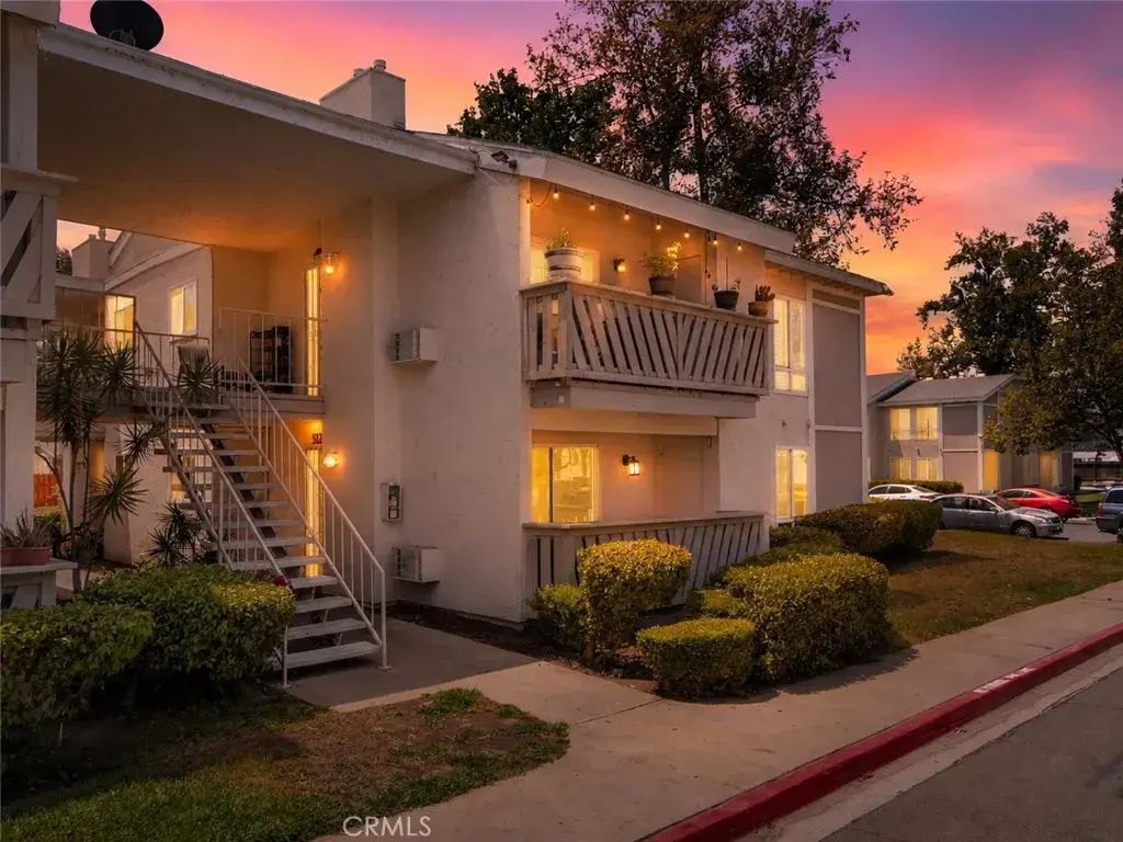 512 Sandalwood 1, Escondido