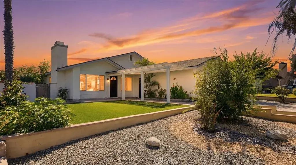 1138 Creekside, Corona