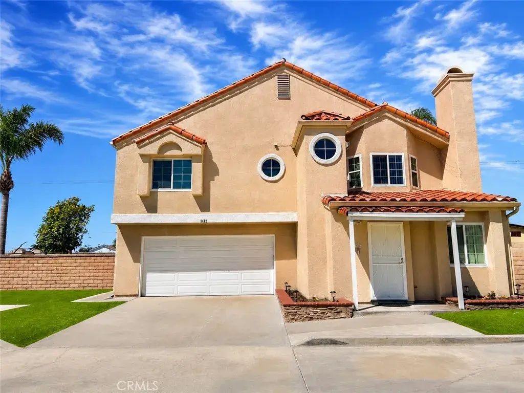 8462 Heil Avenue, Huntington Beach