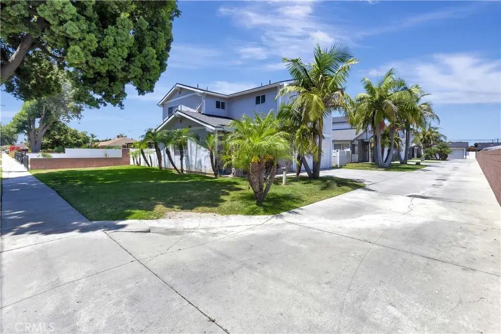 12725 Barlin Avenue, Downey