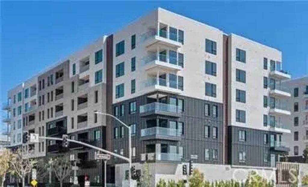 1601 Rivington, Irvine