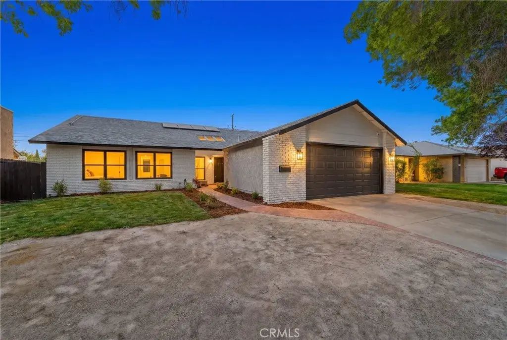 45116 Camolin Avenue, Lancaster