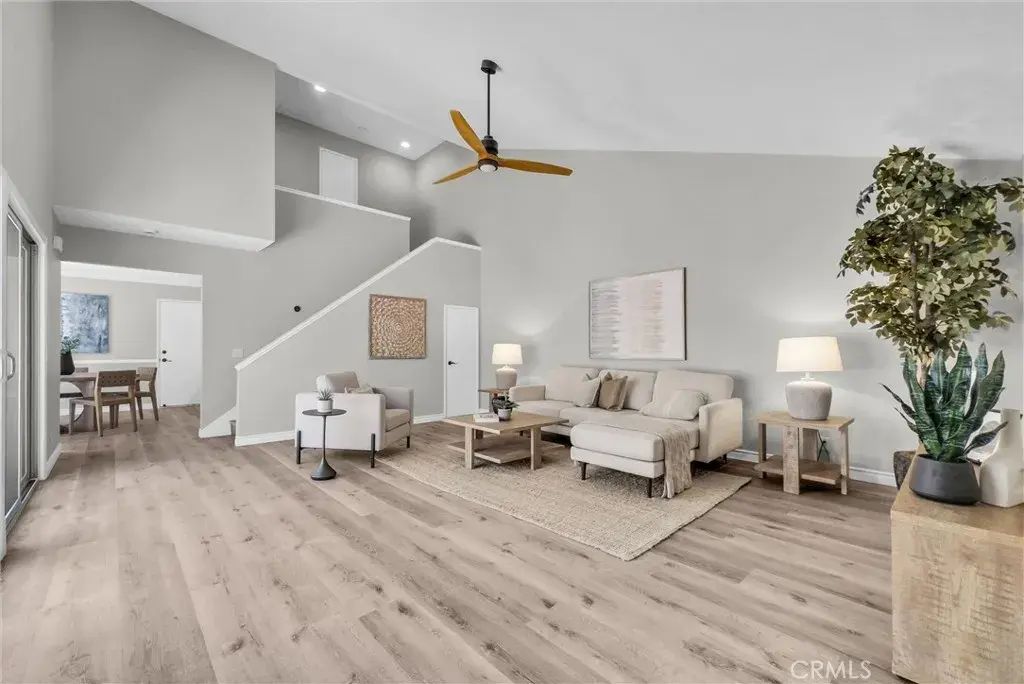 3 Tangerine, Irvine