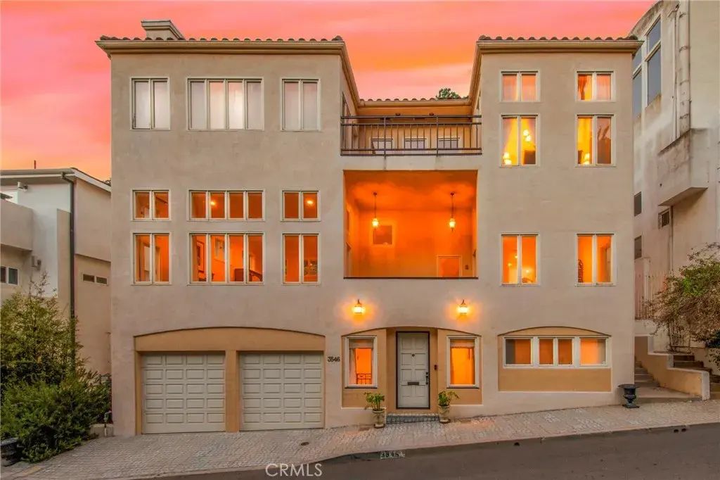 3546 Dixie Canyon, Los Angeles