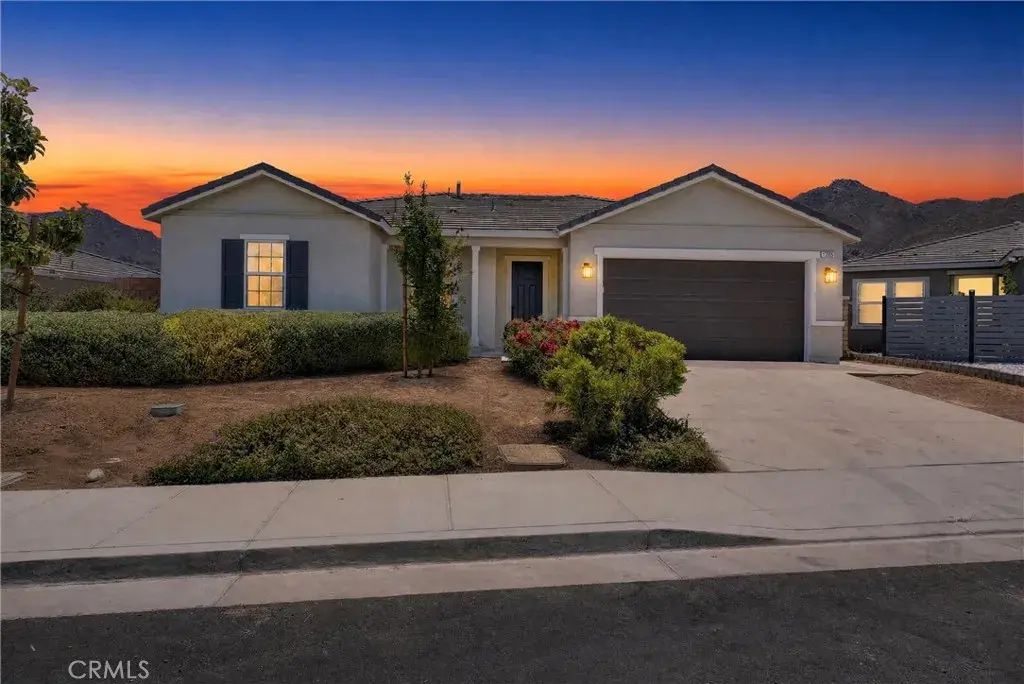 21065 Old Cedar Court, Riverside
