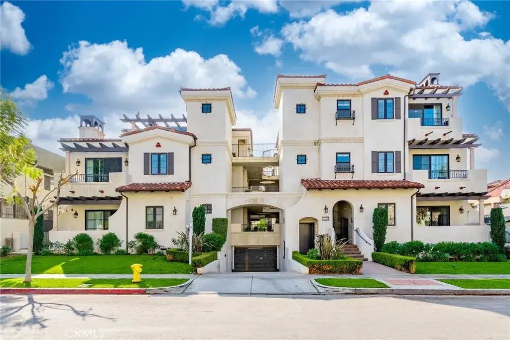 342 Myrtle Street 302, Glendale