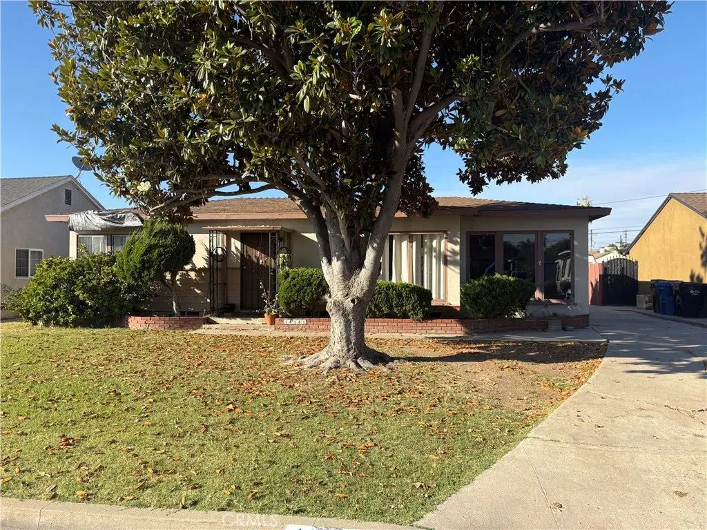 14141 Light, Whittier
