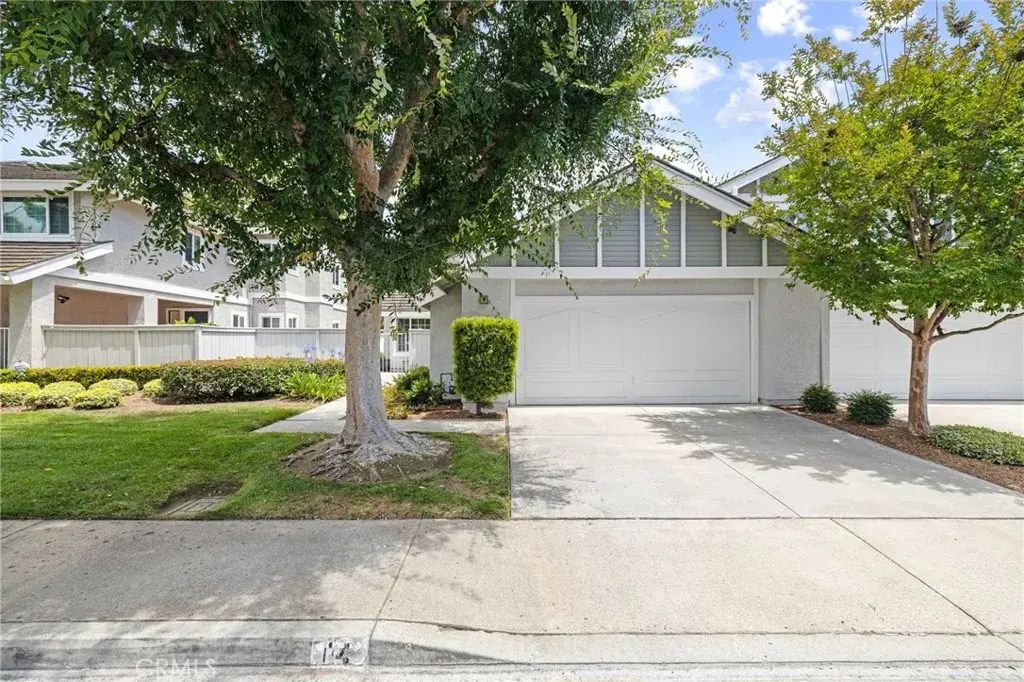 14 Aldergrove 29, Irvine