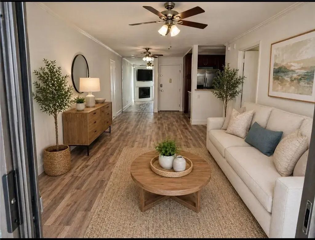 5550 Owensmouth 121, Woodland Hills
