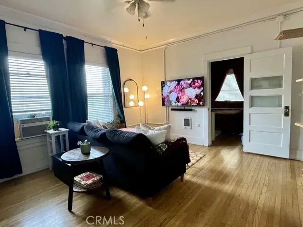 800 Pacific Avenue 204, Long Beach