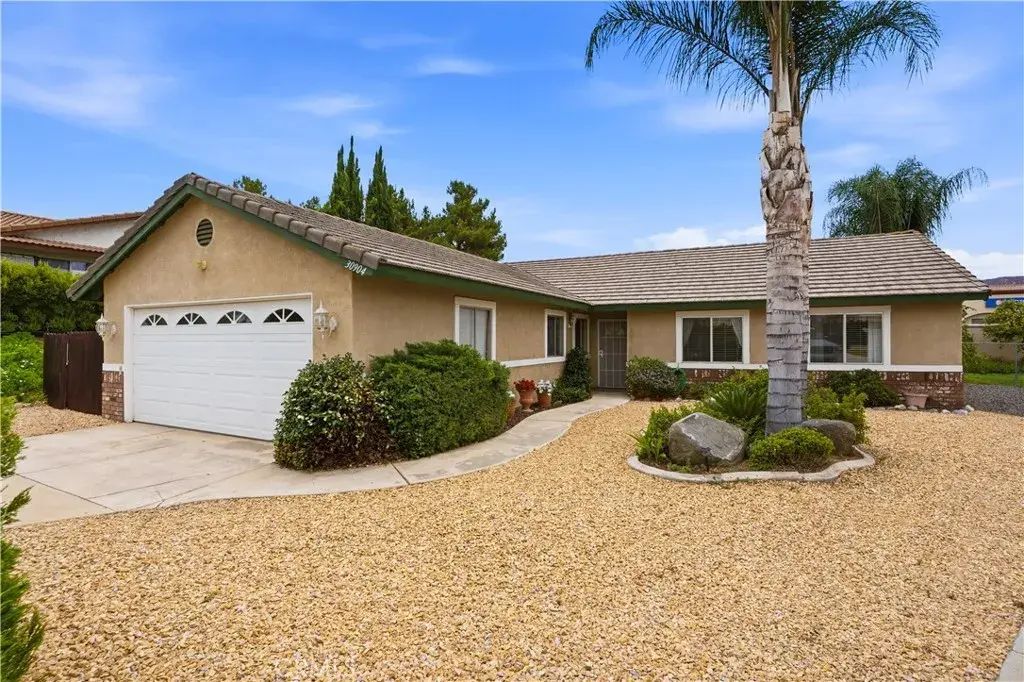 30904 Long Point Drive, Canyon Lake