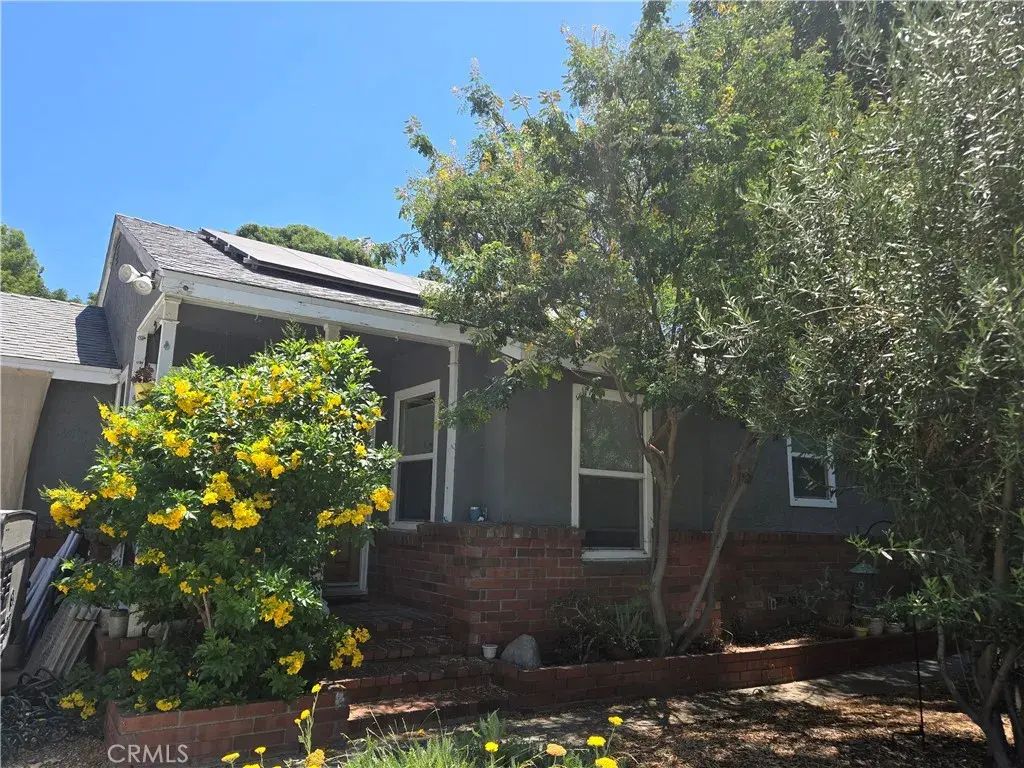 7006 Zelzah Avenue, Reseda