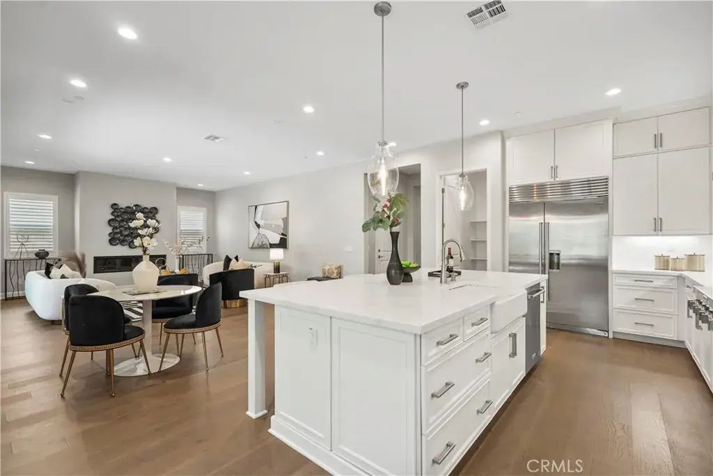 370 Sawbuck, Irvine
