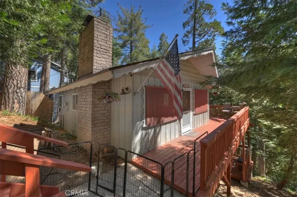 1069 Jungfrau Drive, Crestline