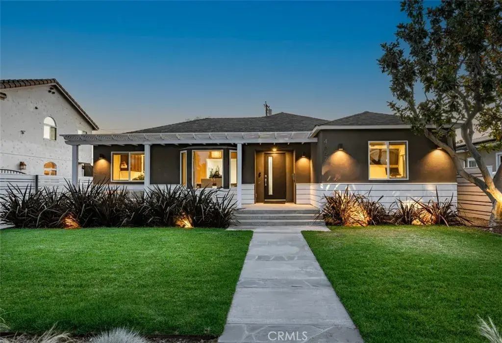 4557 Hazelbrook Avenue, Long Beach