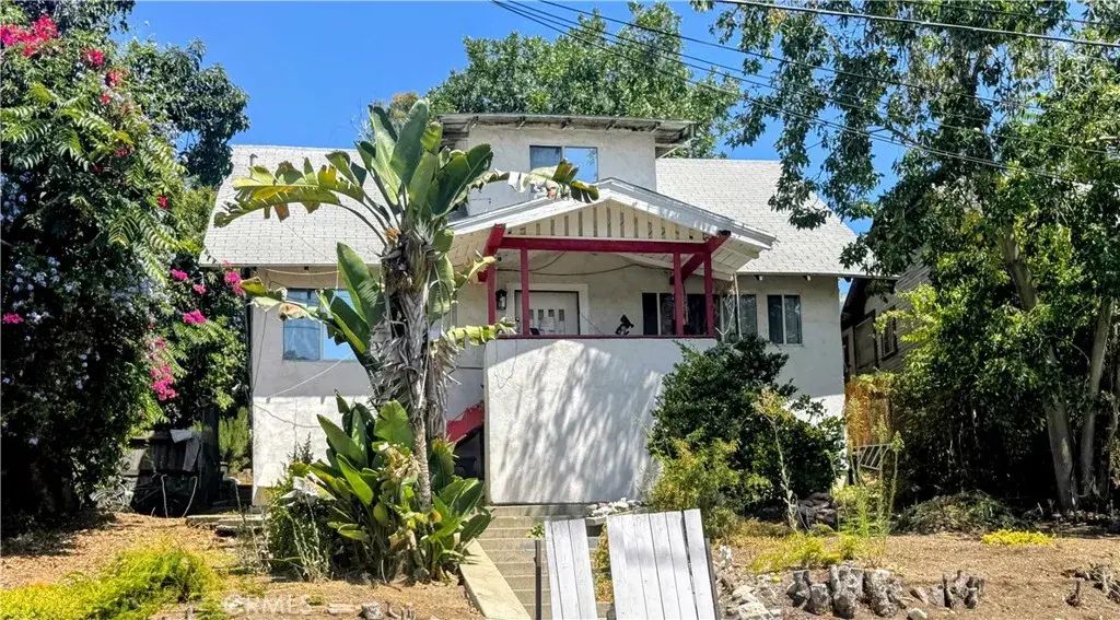 5031 Granada, Los Angeles