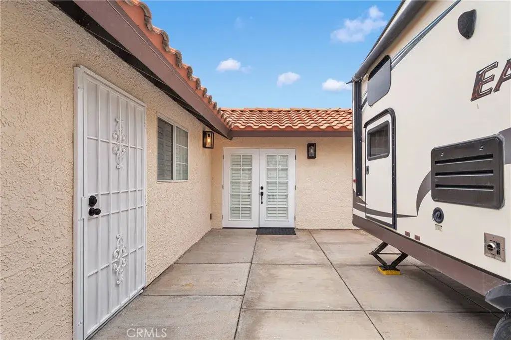 11615 Wedgewood Drive, Apple Valley