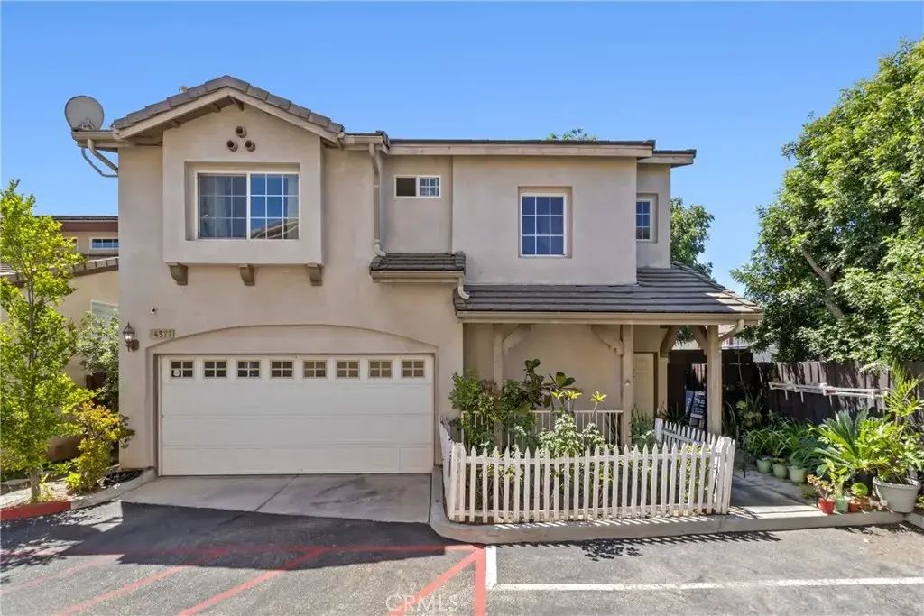 14522 Day Lily, Panorama City