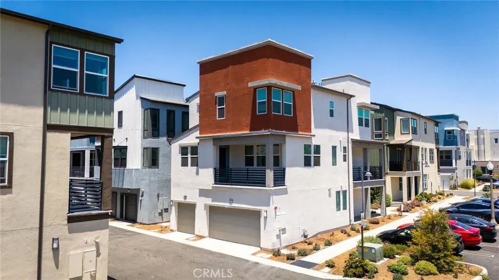 107 Allusion, Irvine
