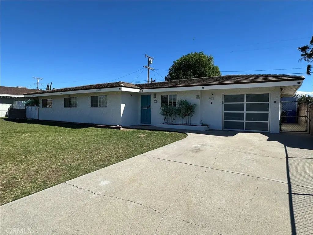 979 N Gardena, Rialto