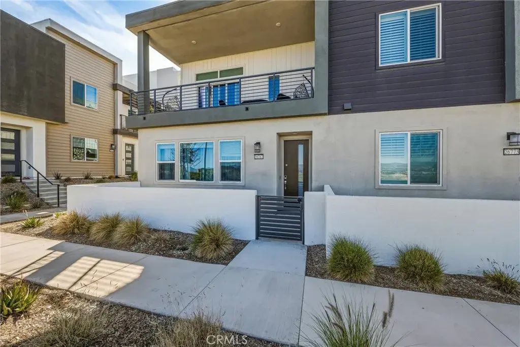 26767 Laurel Mountain Loop, Valencia