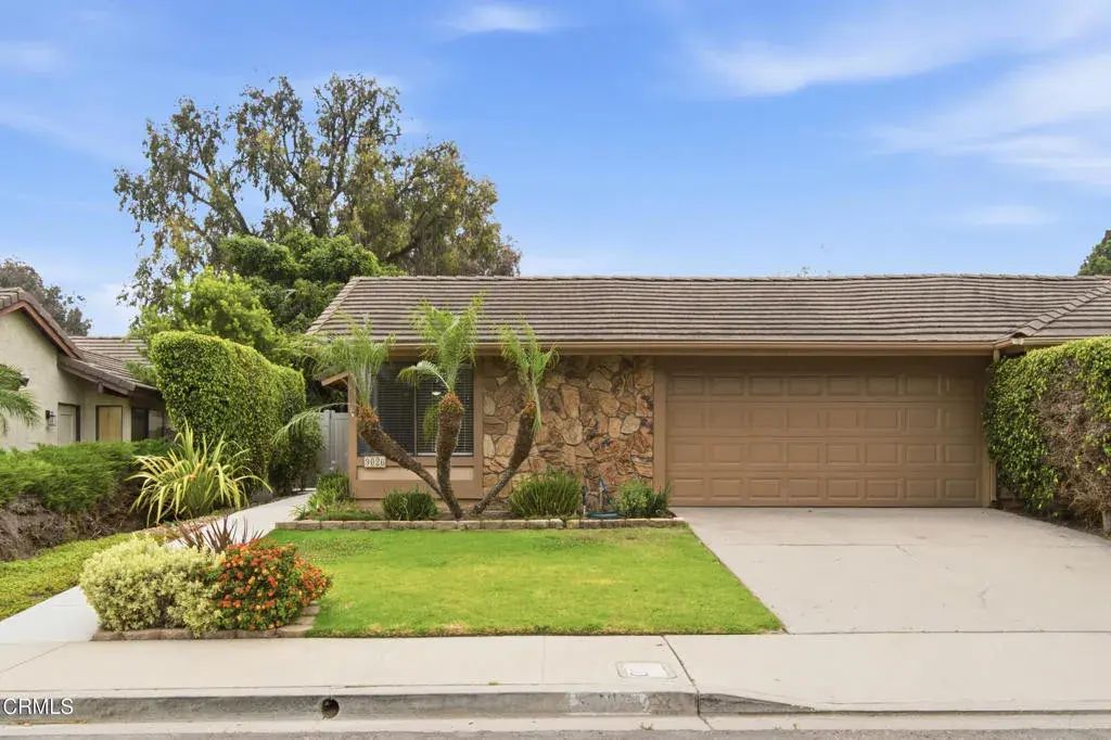 9026 Feather Street, Ventura