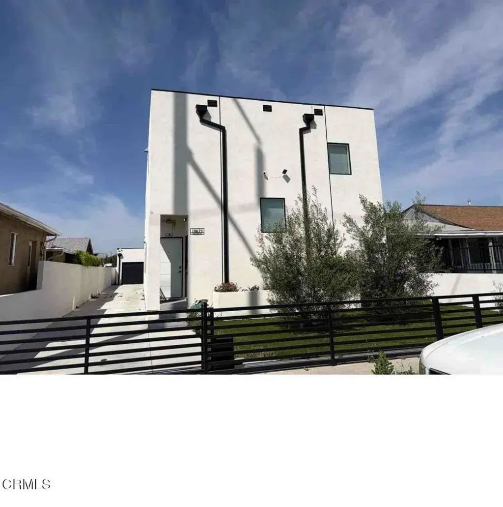 10619 S Felton Ave Avenue, Inglewood