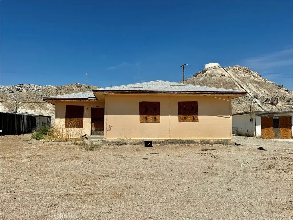 84372 8th Street, Trona