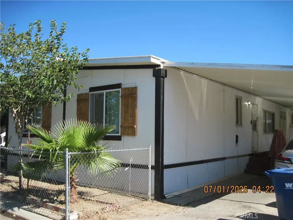 1301 E Avenue I 358, Lancaster