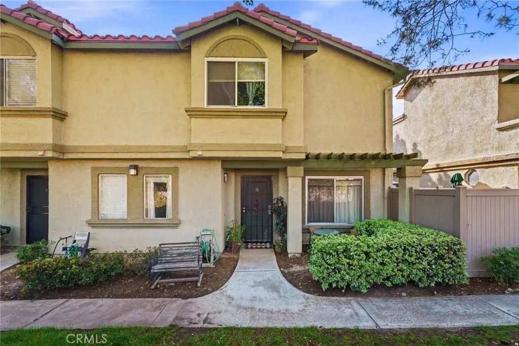 8439 Sunset Trail B, Rancho Cucamonga