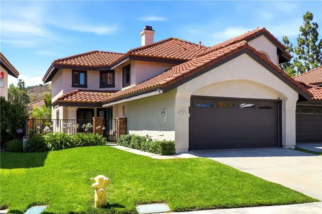 750 S Amethyst, Anaheim