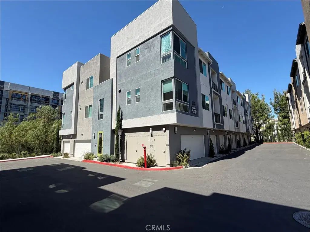 960 N Tangent Privado 205, Ontario
