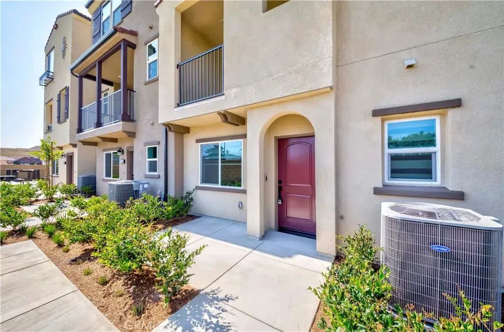 11502 Artesia, Artesia