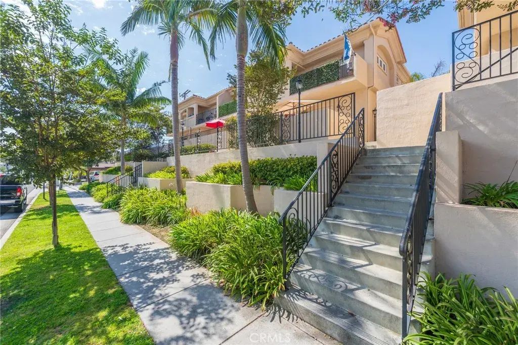 2106 Washington, Torrance