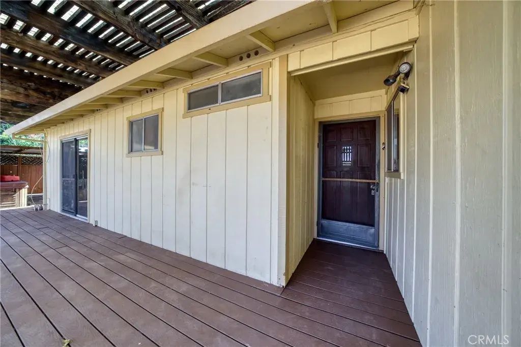 10710 Sunset Ridge, Kelseyville