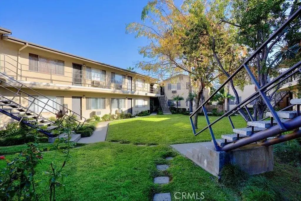 1119 W Duarte Road 4, Arcadia