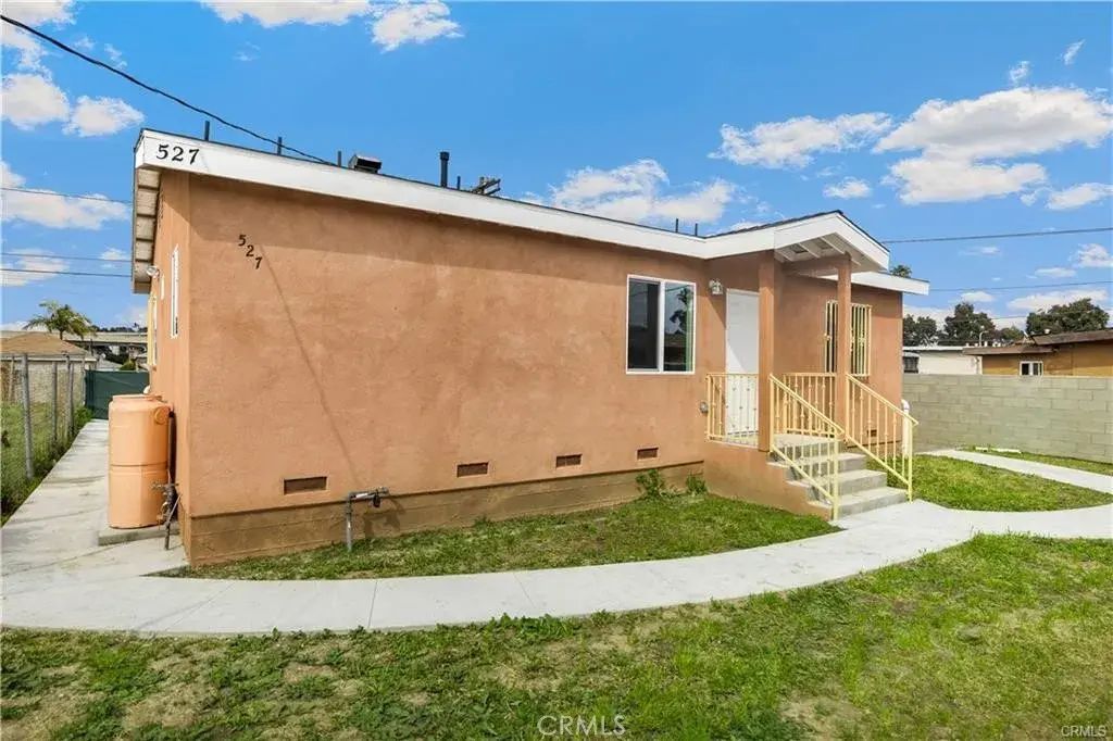 527 W 119th, Los Angeles