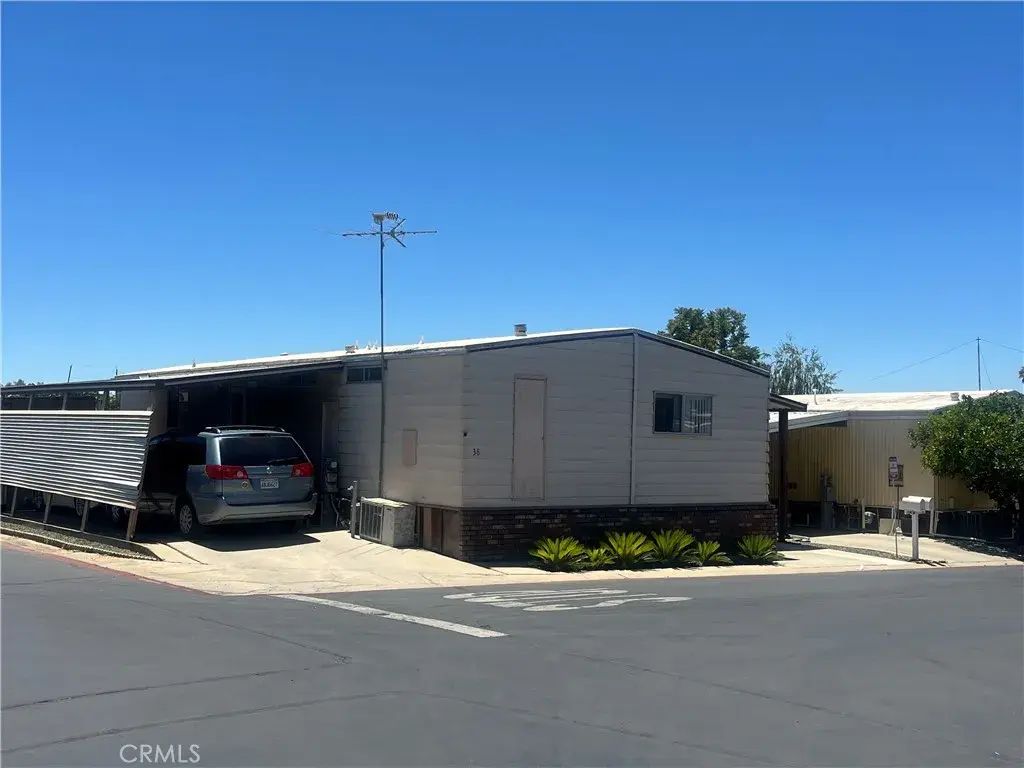 975 California 38, Calimesa