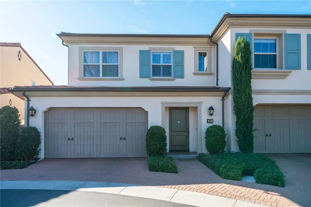 103 Oasis, Irvine